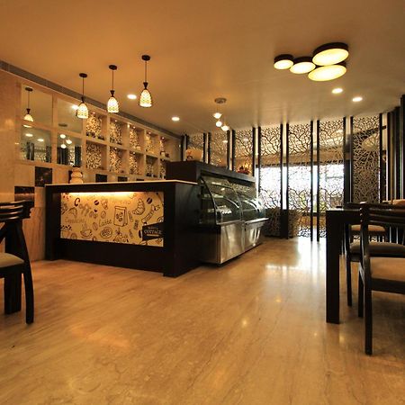 Hotel Southern Residency Kelambakkam Exterior photo