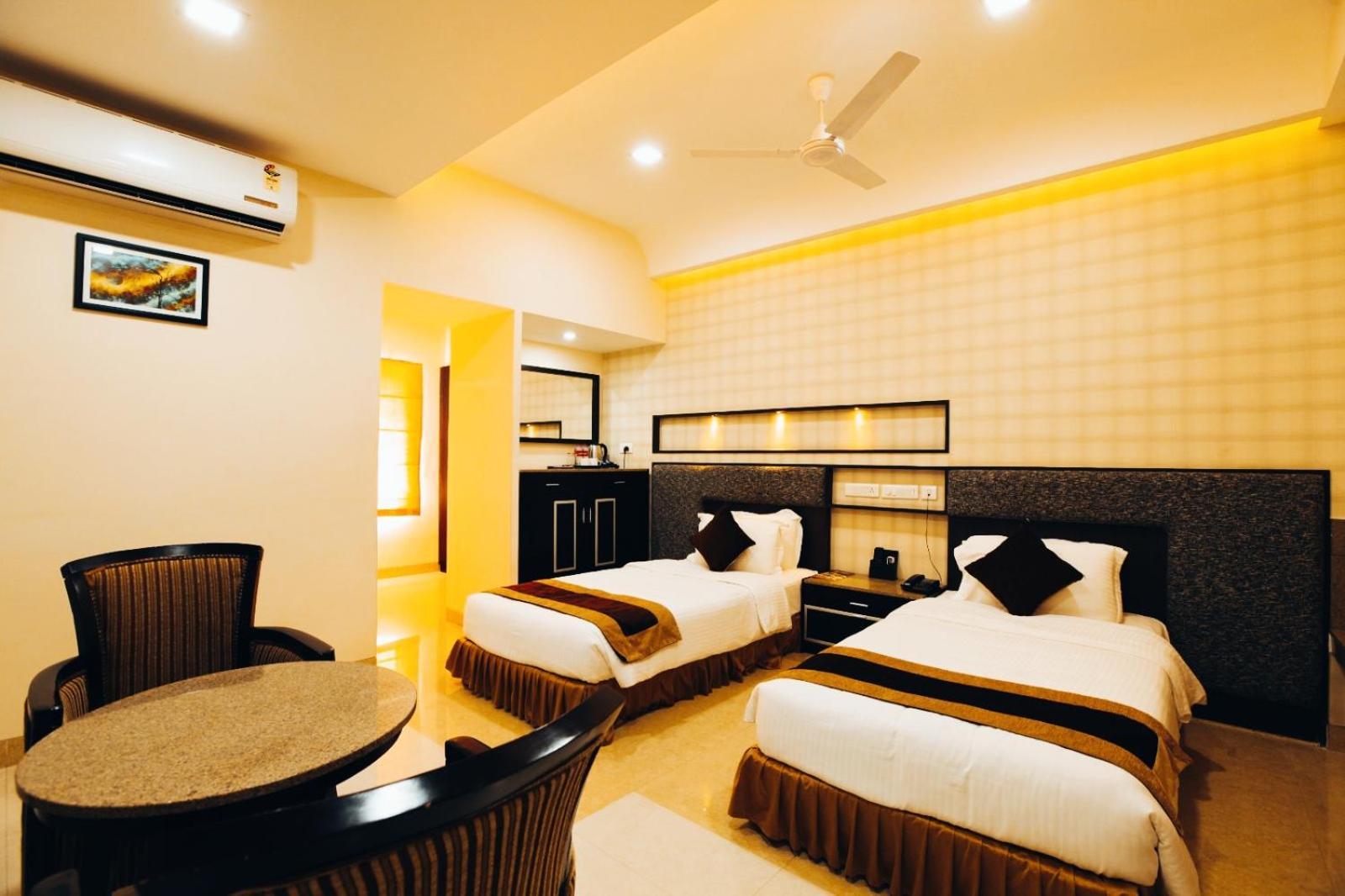 Hotel Southern Residency Kelambakkam Exterior photo