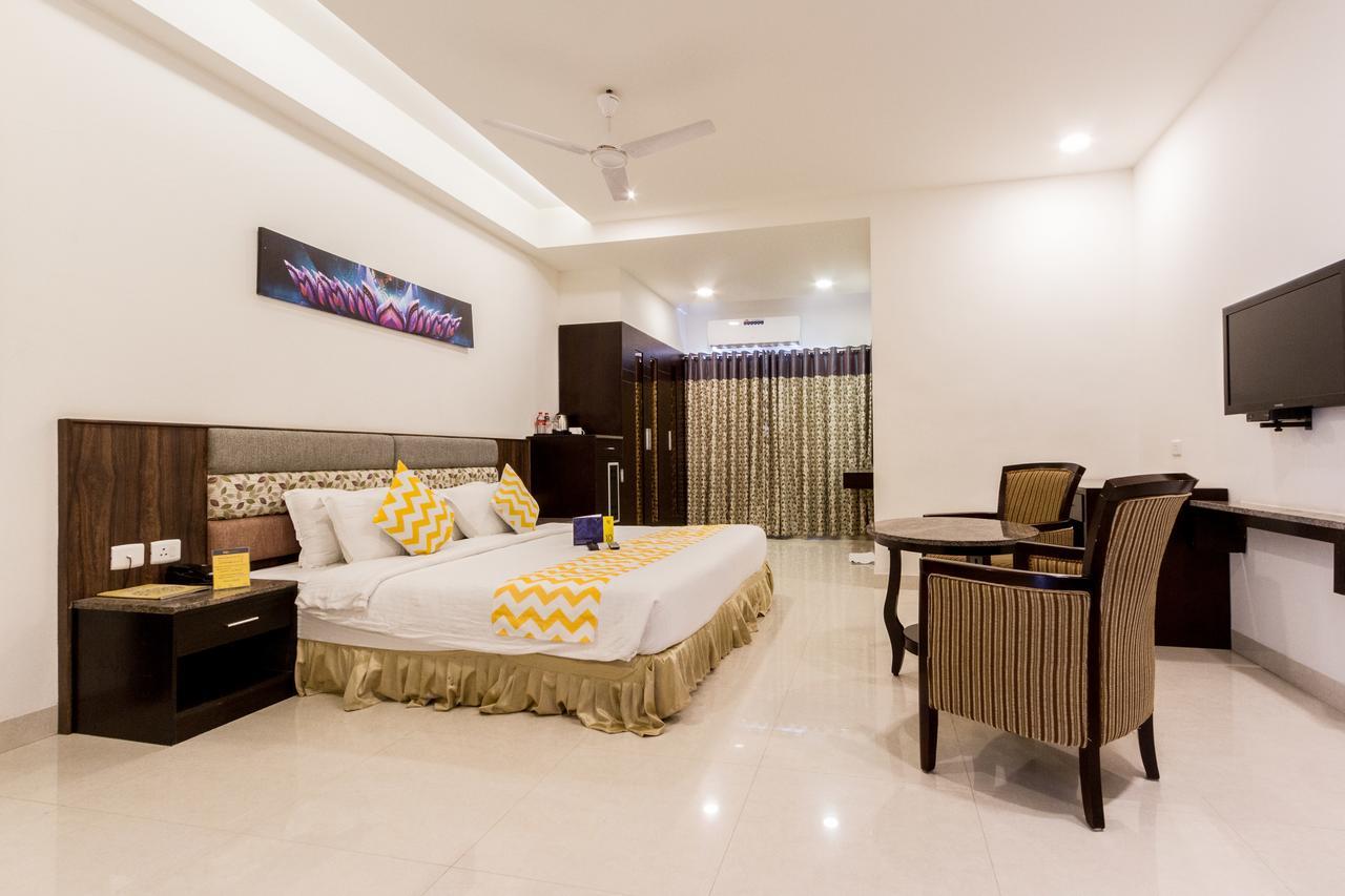 Hotel Southern Residency Kelambakkam Exterior photo