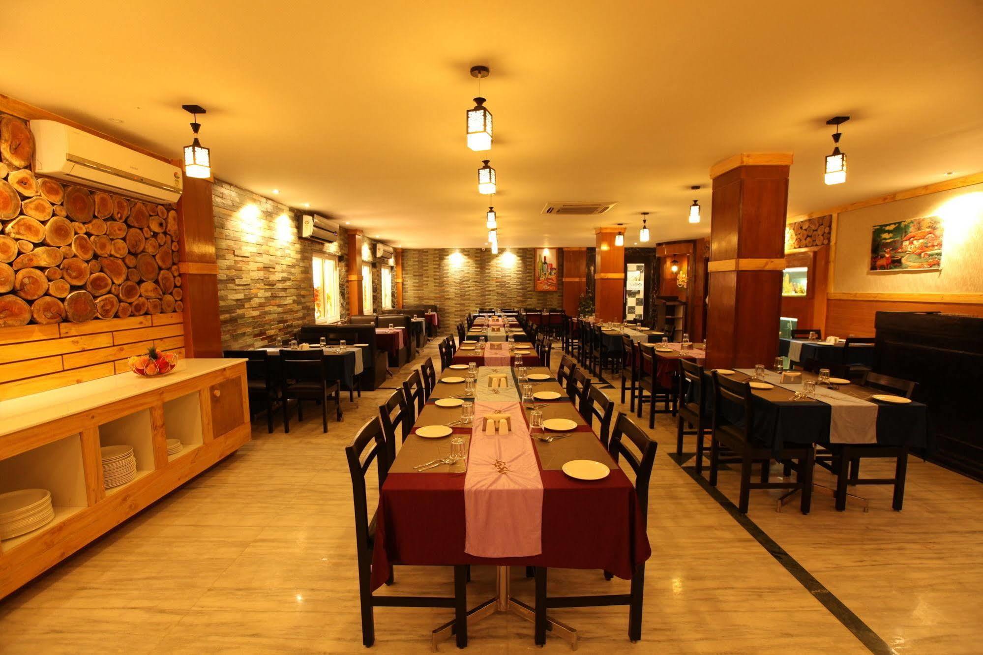 Hotel Southern Residency Kelambakkam Exterior photo